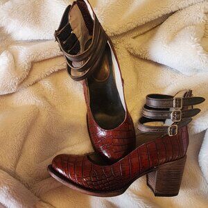 FREEBIRD Randi Size 9 Red Croco